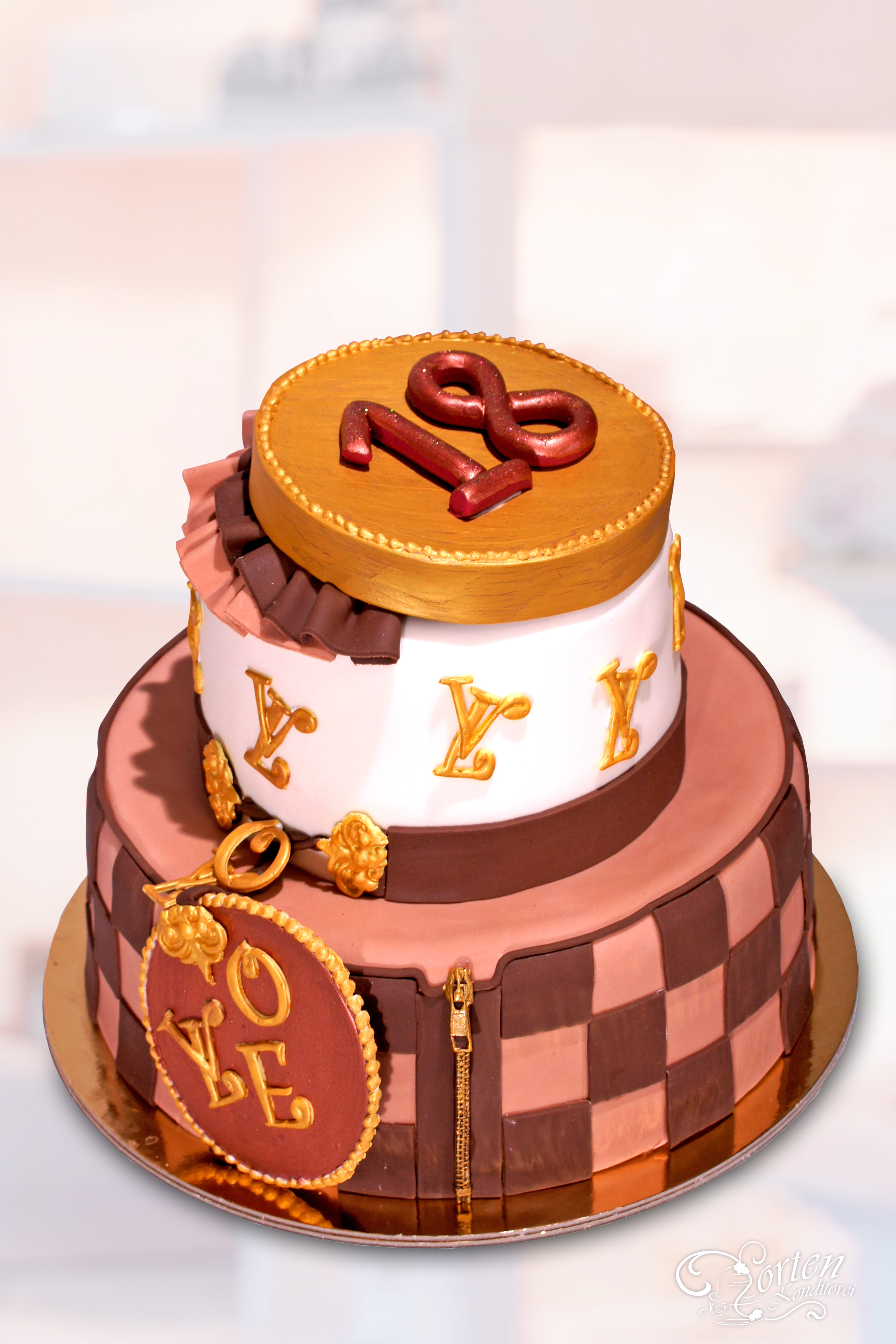 Louis-Vuitton Torte zum 18 Geburtstag